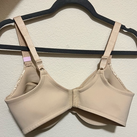 COPY - Vanity Fair Beauty Back Minimizer Bra - 36D - Picture 3 of 6